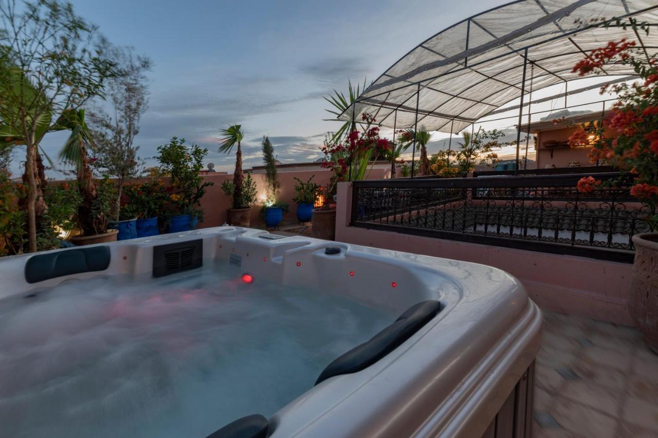 Riad Dar Merzouga Hammam & Jacuzzi Marrakesh Exterior photo